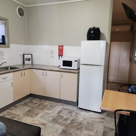 Narrabri Motel And Caravan Park Exterior photo