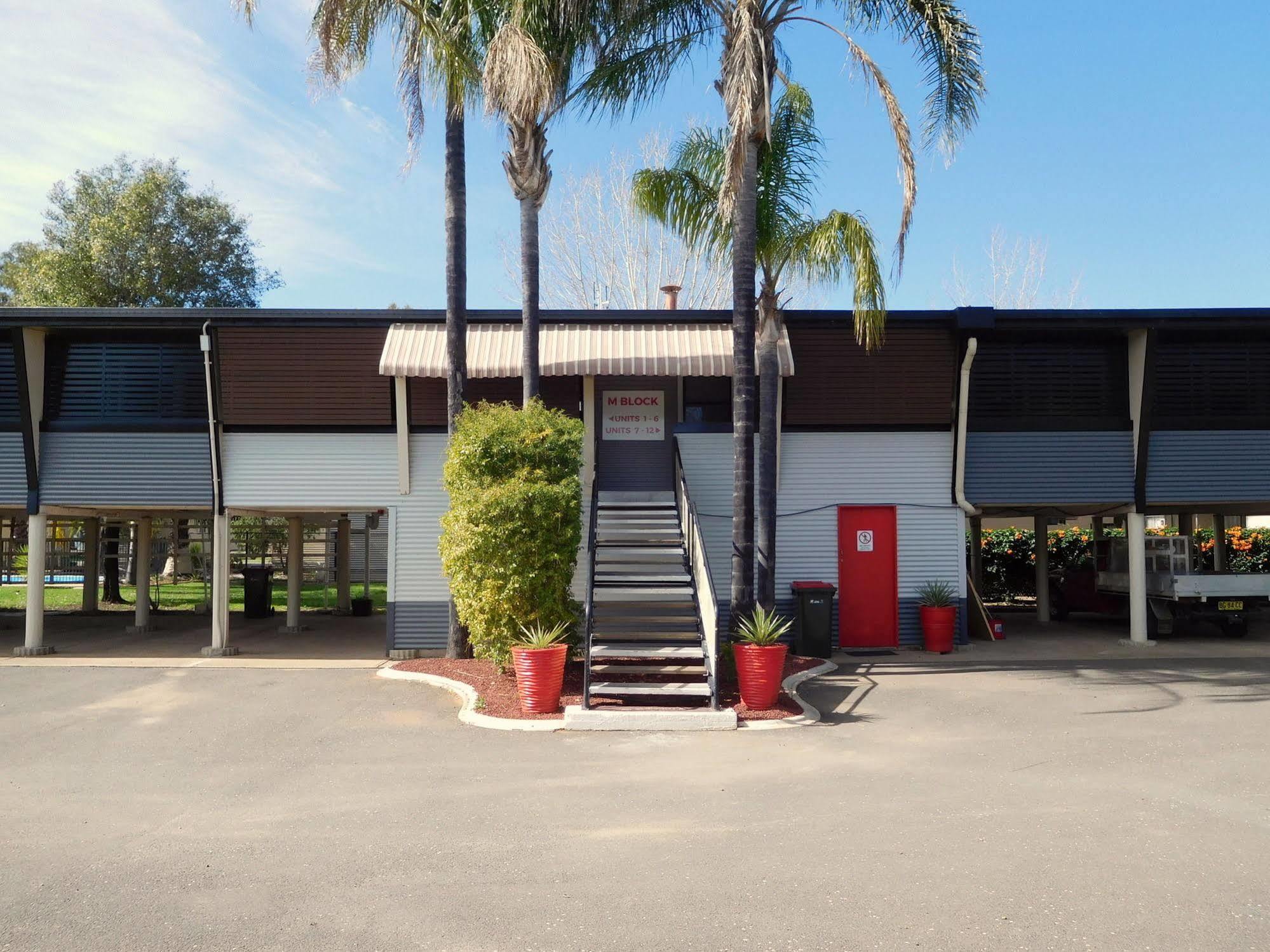 Narrabri Motel And Caravan Park Exterior photo
