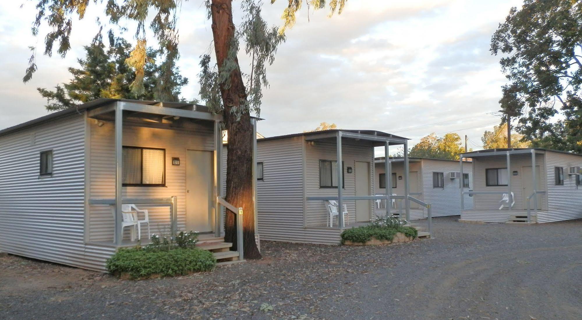 Narrabri Motel And Caravan Park Exterior photo